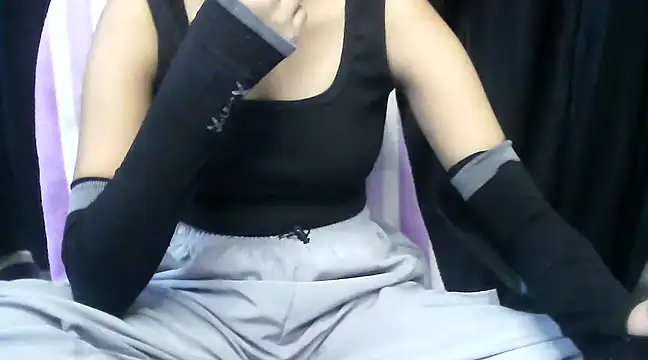 Snapshot of hot-niti chatting on 21, 2, 2025 hot-niti online show from 21, 2, 2025