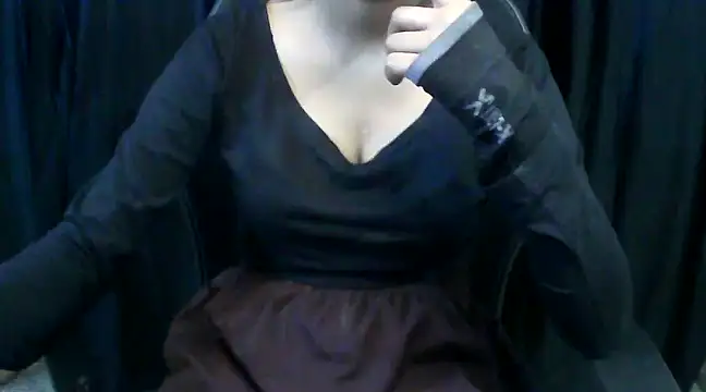 Snapshot of hot-niti chatting on 17, 3, 2025 hot-niti online show from 17, 3, 2025