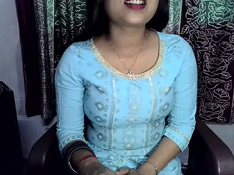 SIYA MAVI online show from 27, 2, 2026