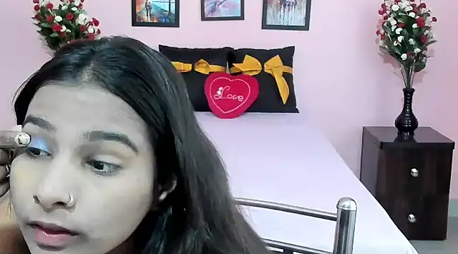 Snapshot of Melis_Sandra chatting on 14, 2, 2025 Melis Sandra online show from 14, 2, 2025