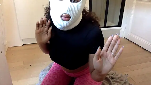 Snapshot of Amira_bayby chatting on 13, 1, 2025 Amira bayby online show from 13, 1, 2025