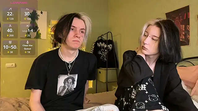 Snapshot of VeryRare_TwinS chatting on 29, 11, 2025 VeryRare TwinS online show from 29, 11, 2025