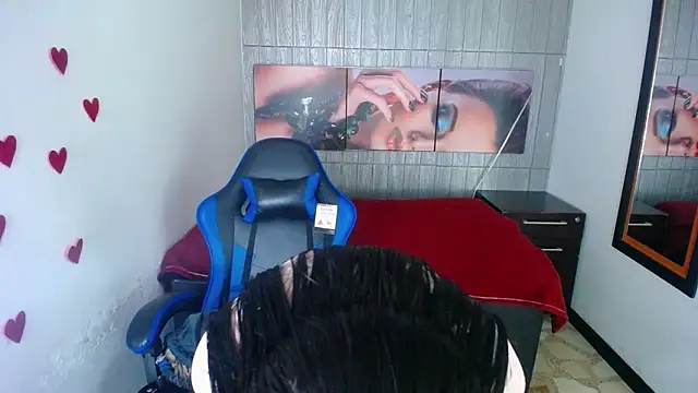 Anniee x online show from 16, 2, 2026