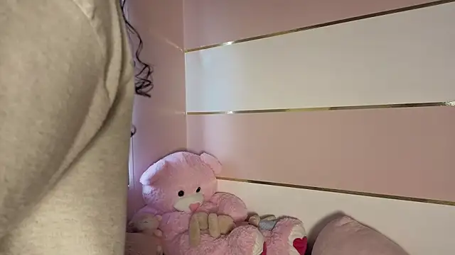 Charlotte  Miller online show from 3, 11, 2025