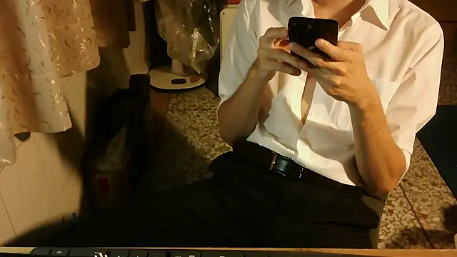 KYU890428 online show from 14, 11, 2025