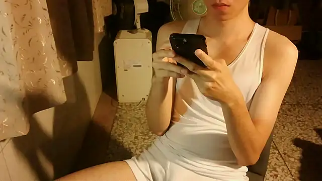 Snapshot of KYU890428 chatting on 25, 4, 2026 KYU890428 online show from 25, 4, 2026