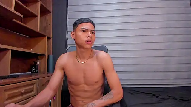 adam piarse01 online show from 15, 3, 2025