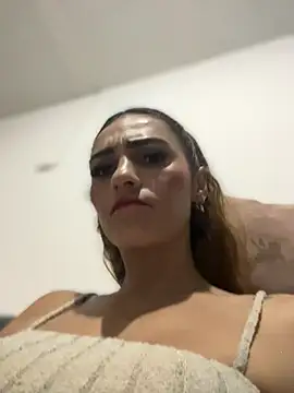 Samantha bigboobs online show from 13, 3, 2025