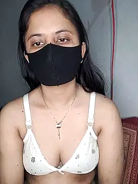 Hot Nila online show from 4, 3, 2025