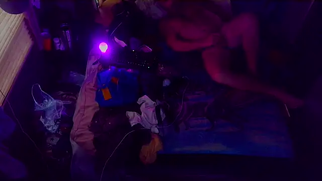 Snapshot of bluedragon0525 chatting on 11, 10, 2025 bluedragon0525 online show from 11, 10, 2025