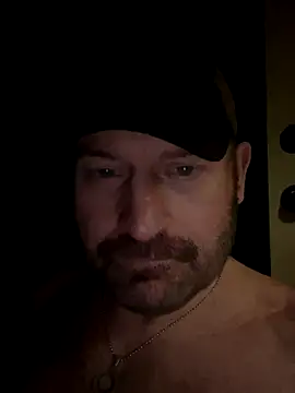 Snapshot of bluedragon0525 chatting on 16, 11, 2025 bluedragon0525 online show from 16, 11, 2025