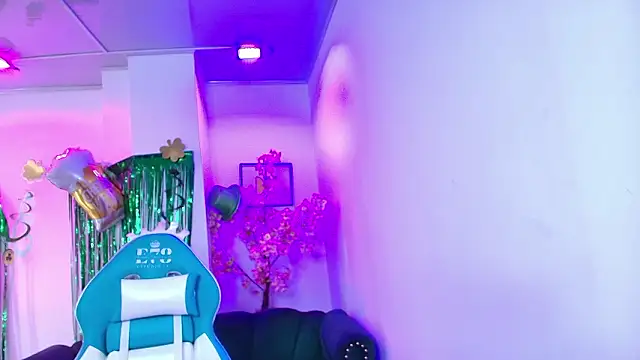 Snapshot of Arianna_sweeet chatting on 21, 3, 2026 Arianna sweeet online show from 21, 3, 2026