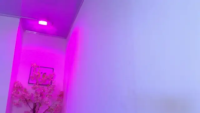 Snapshot of Arianna_sweeet chatting on 29, 3, 2026 Arianna sweeet online show from 29, 3, 2026