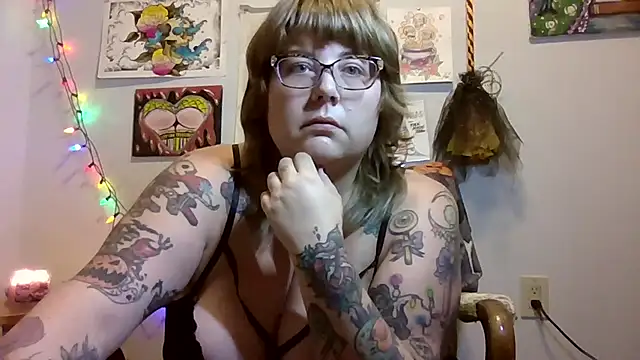 Snapshot of princesspowerpuff chatting on 12, 9, 2025 princesspowerpuff online show from 12, 9, 2025