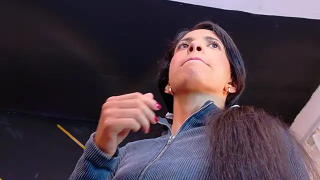 Snapshot of amabel_zambrano chatting on 7, 1, 2026 amabel zambrano online show from 7, 1, 2026