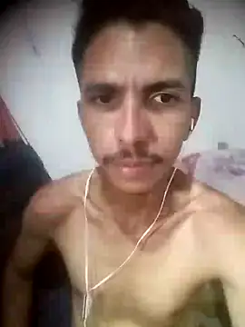 MagrinhoSaradoo online show from 8, 2, 2025