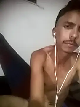 MagrinhoSaradoo online show from 11, 2, 2025