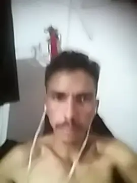 MagrinhoSaradoo online show from 21, 2, 2025