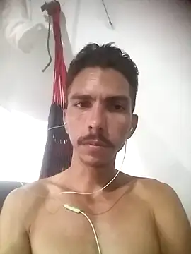 MagrinhoSaradoo online show from 26, 2, 2025