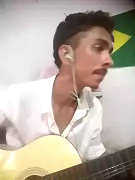 MagrinhoSaradoo online show from 28, 2, 2025