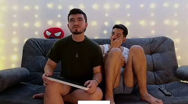 Snapshot of ErickBrant chatting on 14, 1, 2025 ErickBrant online show from 14, 1, 2025