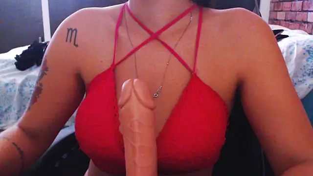 Snapshot of loirascorpio chatting on 28, 4, 2026 loirascorpio online show from 28, 4, 2026