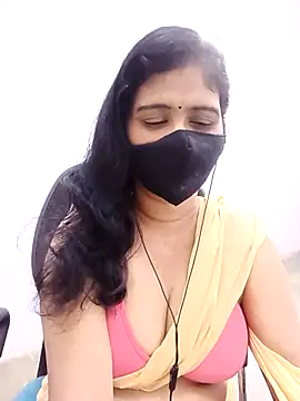 Snapshot of Lucky-Deepthi chatting on 5, 4, 2026 Lucky-Deepthi online show from 5, 4, 2026