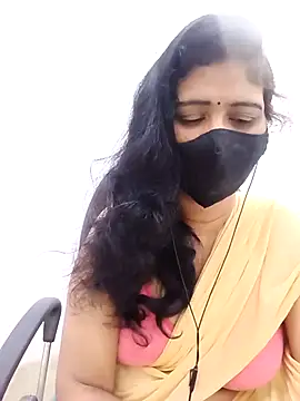 Snapshot of Lucky-Deepthi chatting on 7, 4, 2026 Lucky-Deepthi online show from 7, 4, 2026