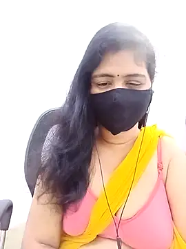 Snapshot of Lucky-Deepthi chatting on 15, 4, 2026 Lucky-Deepthi online show from 15, 4, 2026