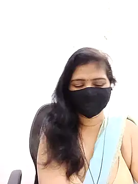 Snapshot of Lucky-Deepthi chatting on 19, 4, 2026 Lucky-Deepthi online show from 19, 4, 2026