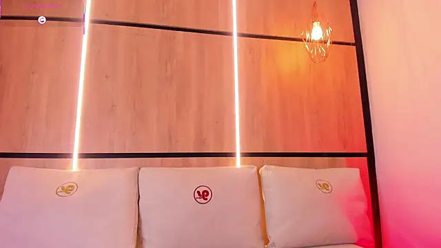 ashlyn parker online show from 19, 9, 2025