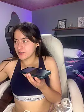 Camila pinkk online show from 25, 2, 2025