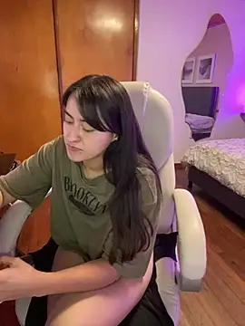 Camila pinkk online show from 15, 3, 2025