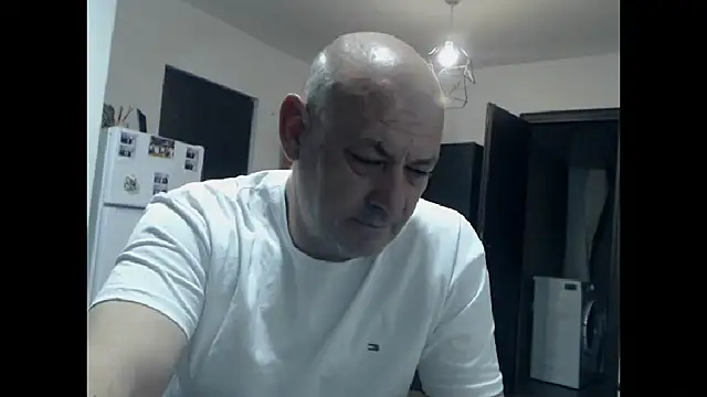 Snapshot of adryanyou46 chatting on 24, 4, 2026 adryanyou46 online show from 24, 4, 2026