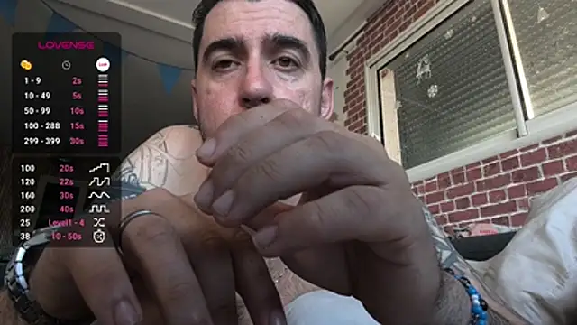 Snapshot of thefrenchkiss25 chatting on 7, 4, 2026 thefrenchkiss25 online show from 7, 4, 2026