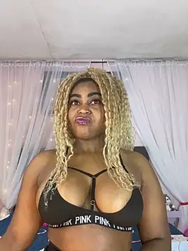 Snapshot of Aliana_Ross chatting on 11, 2, 2025 Aliana Ross online show from 11, 2, 2025