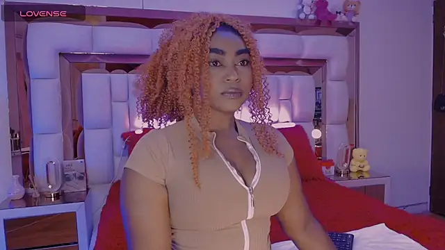 Snapshot of Aliana_Ross chatting on 24, 9, 2025 Aliana Ross online show from 24, 9, 2025