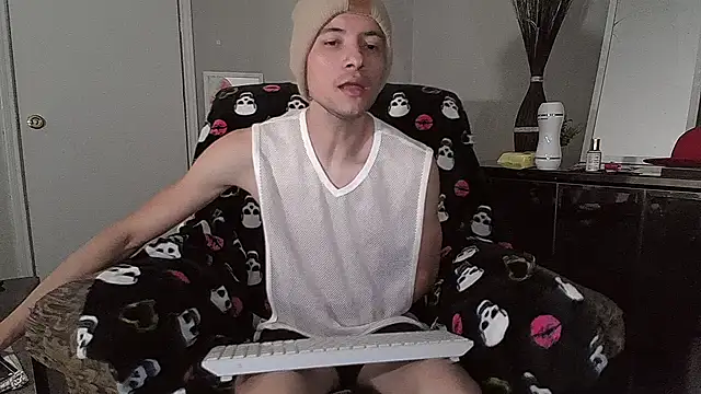 azzel19 online show from 28, 1, 2025