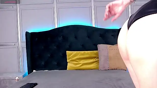 AshlineKatte online show from 11, 3, 2025