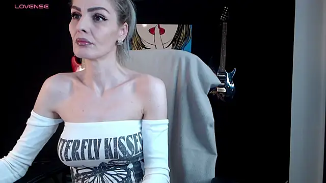 AshlineKatte online show from 18, 3, 2025