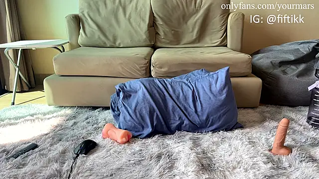 Snapshot of YourMarsLove chatting on 9, 2, 2025 YourMarsLove online show from 9, 2, 2025