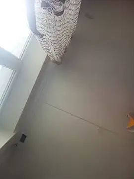 Snapshot of Lauren_Amabel chatting on 7, 4, 2026 Lauren Amabel online show from 7, 4, 2026