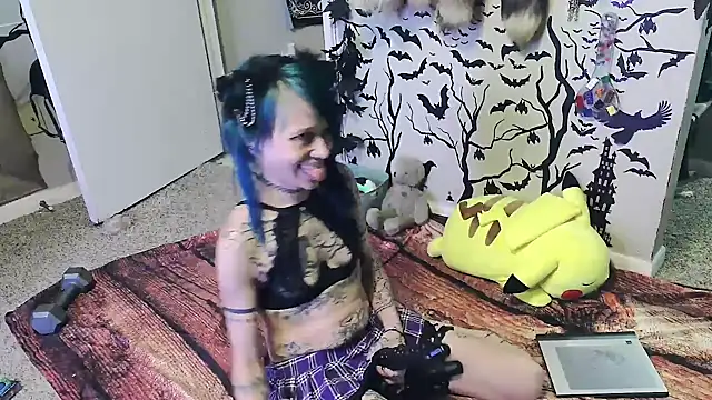 trashbrat online show from 8, 11, 2025