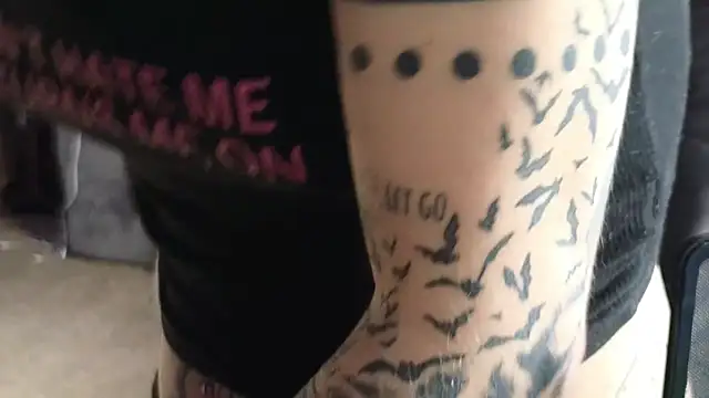 Snapshot of trashbrat chatting on 11, 3, 2026 trashbrat online show from 11, 3, 2026