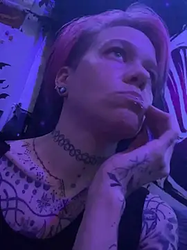 Snapshot of trashbrat chatting on 19, 4, 2026 trashbrat online show from 19, 4, 2026