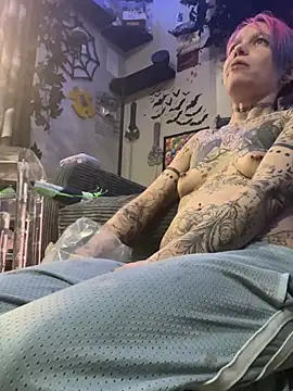 Snapshot of trashbrat chatting on 22, 4, 2026 trashbrat online show from 22, 4, 2026