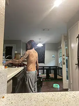 Snapshot of trashbrat chatting on 22, 4, 2026 trashbrat online show from 22, 4, 2026