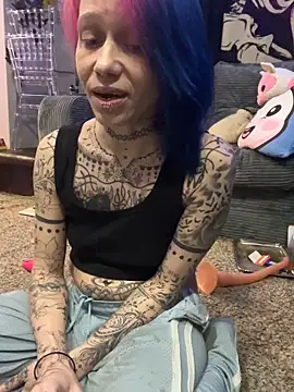 Snapshot of trashbrat chatting on 23, 4, 2026 trashbrat online show from 23, 4, 2026