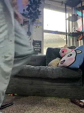 Snapshot of trashbrat chatting on 24, 4, 2026 trashbrat online show from 24, 4, 2026