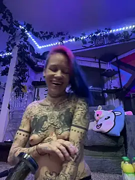 Snapshot of trashbrat chatting on 25, 4, 2026 trashbrat online show from 25, 4, 2026